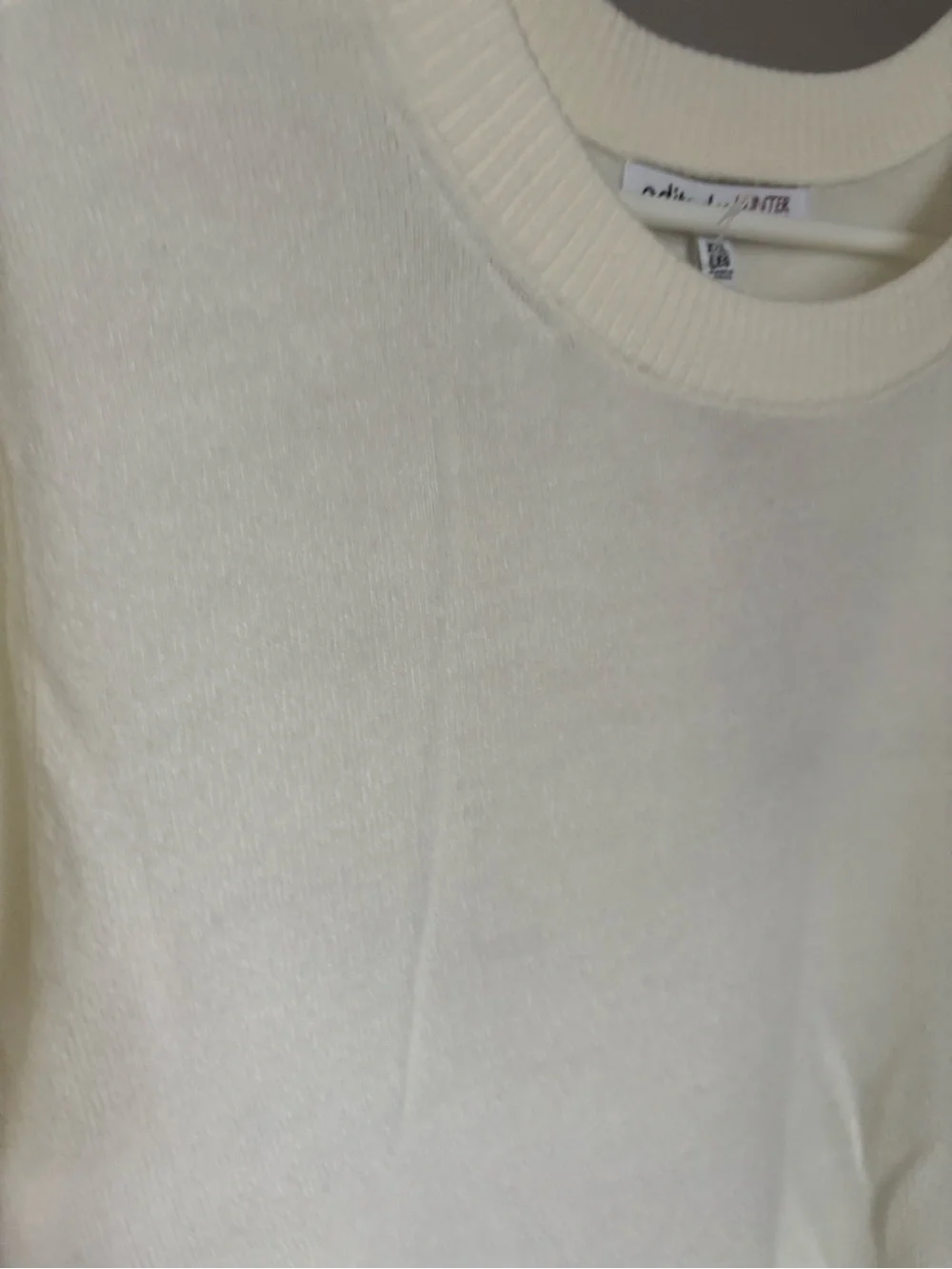 Womens lightweight sweater top